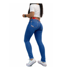 Jeans Color Azul con Cinturón Rojo
